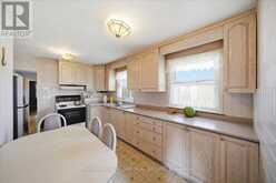 66 GOODERHAM DRIVE | Toronto Ontario | Slide Image Twelve