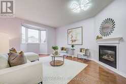 7 ALLAYDEN DRIVE | Whitby Ontario | Slide Image Ten