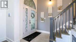 8 SUNSET STREET | East Gwillimbury Ontario | Slide Image Eight
