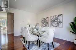 57 GAIL PARKS CRESCENT | Newmarket Ontario | Slide Image Ten