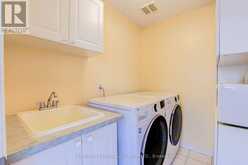 48 NANTUCKET DRIVE | Richmond Hill Ontario | Slide Image Seventeen