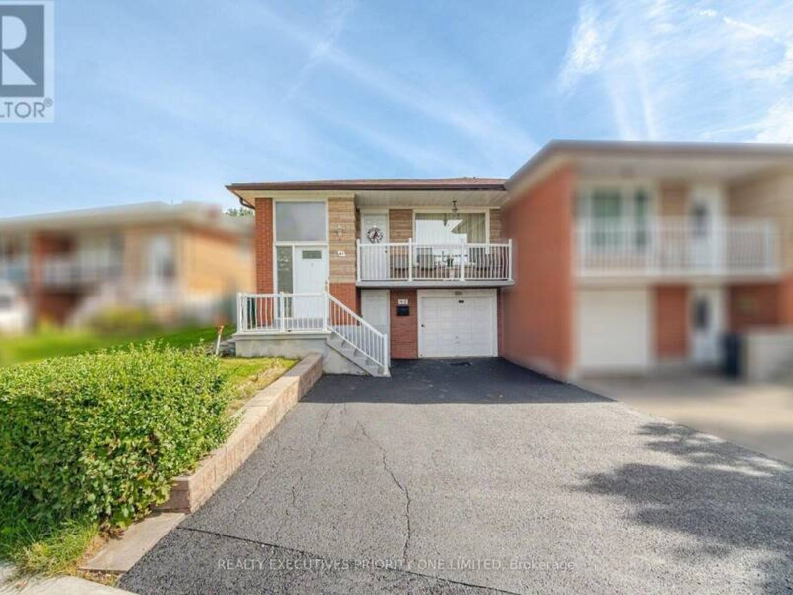 43 ELANA DRIVE, Toronto, Ontario M3N 2C1