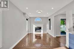 6 PURDY CRESCENT W | Toronto Ontario | Slide Image Eight
