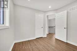6 PURDY CRESCENT W | Toronto Ontario | Slide Image Thirty-one