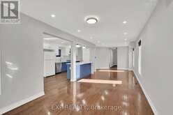6 PURDY CRESCENT W | Toronto Ontario | Slide Image Nine
