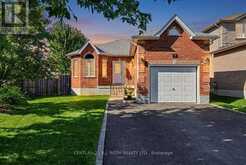 12 LAMONT CRESCENT | Barrie Ontario | Slide Image One