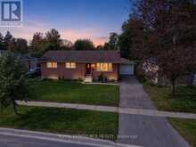 18 OAK STREET | Barrie Ontario | Slide Image Two