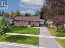 18 OAK STREET | Barrie Ontario | Slide Image Three