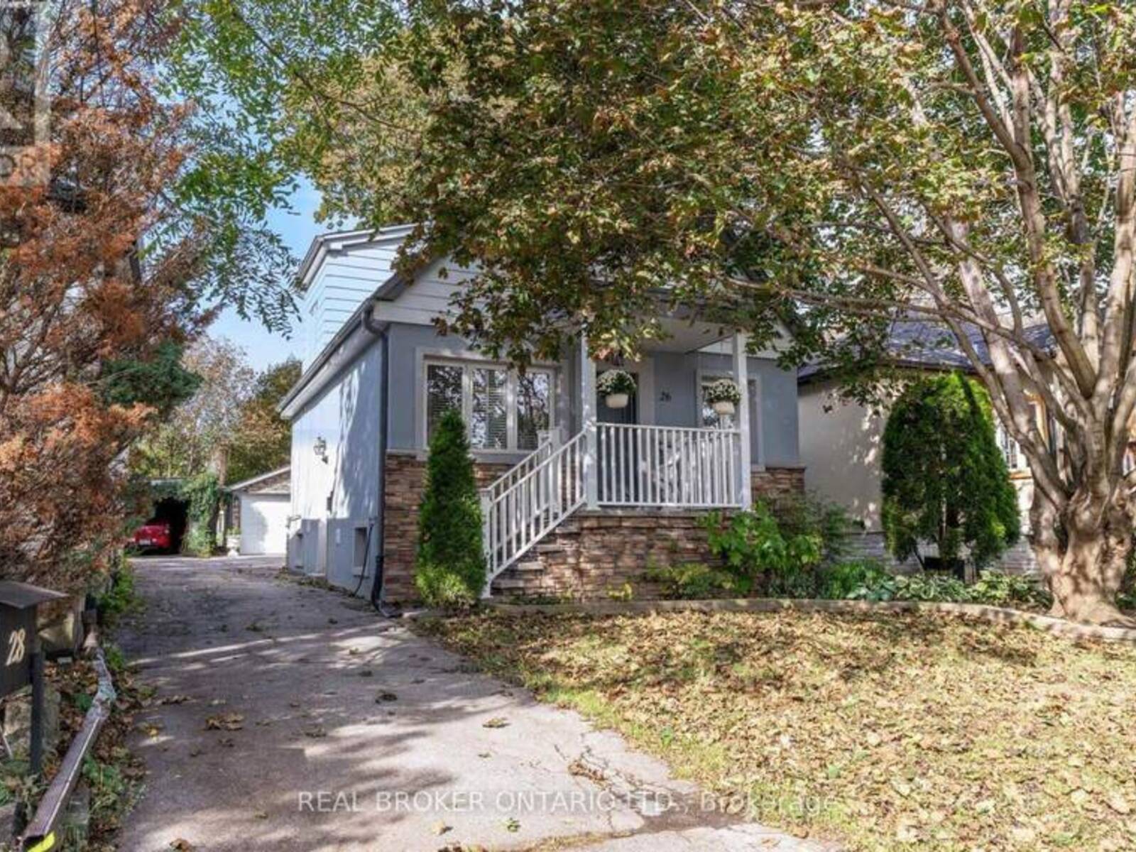 26 ROXALINE STREET, Toronto, Ontario M9P 2Y9