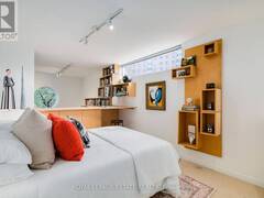 61 SEATON STREET Toronto Ontario, M5A 2T2
