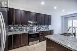 427 WINDSFIELDS FARM DRIVE W | Oshawa Ontario | Slide Image Fifteen