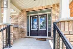 427 WINDSFIELDS FARM DRIVE W | Oshawa Ontario | Slide Image Three