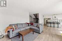36 BLUE JAY BOULEVARD | Georgina Ontario | Slide Image Nineteen