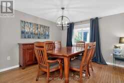 9 HOLLY MEADOW ROAD | Barrie Ontario | Slide Image Ten