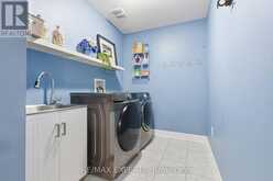 323 LANGFORD BOULEVARD | Bradford West Gwillimbury Ontario | Slide Image Thirteen