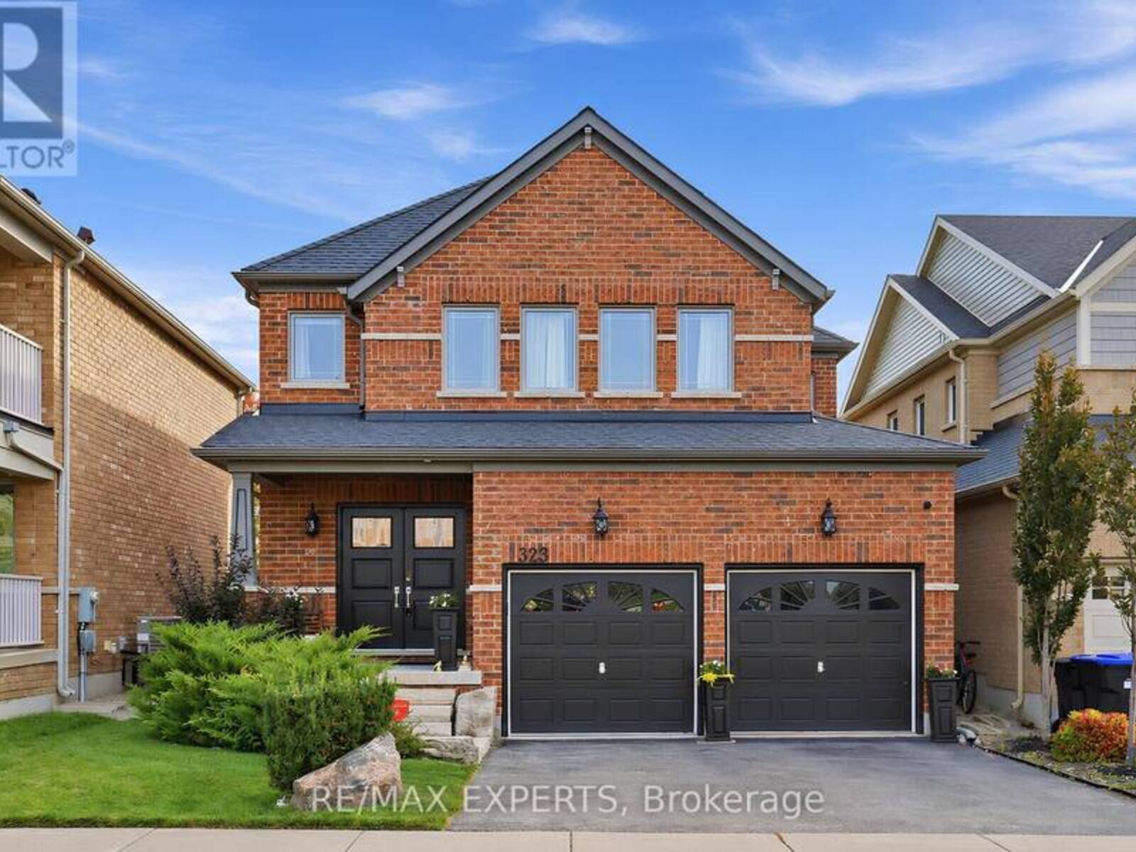 323 LANGFORD BOULEVARD, Bradford West Gwillimbury, Ontario L3Z 0P7