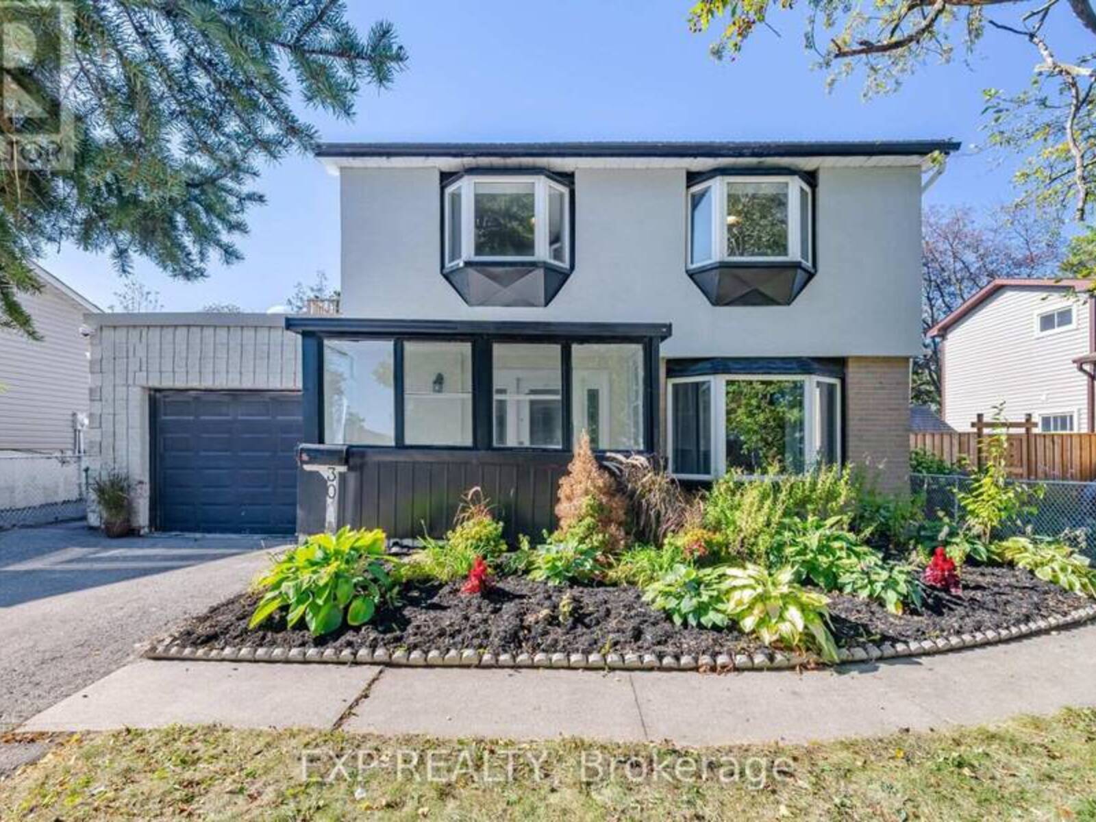 30 HERKLEY DRIVE, Brampton, Ontario L6V 2E8