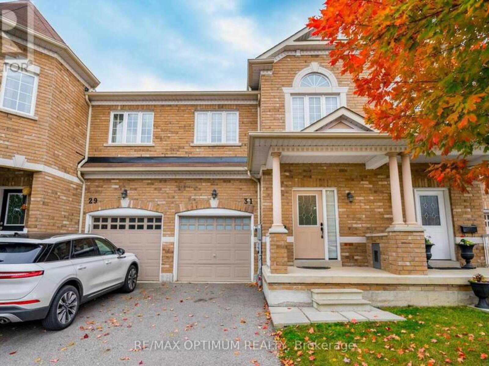 31 KEYWOOD STREET, Ajax, Ontario L1Z 2E5