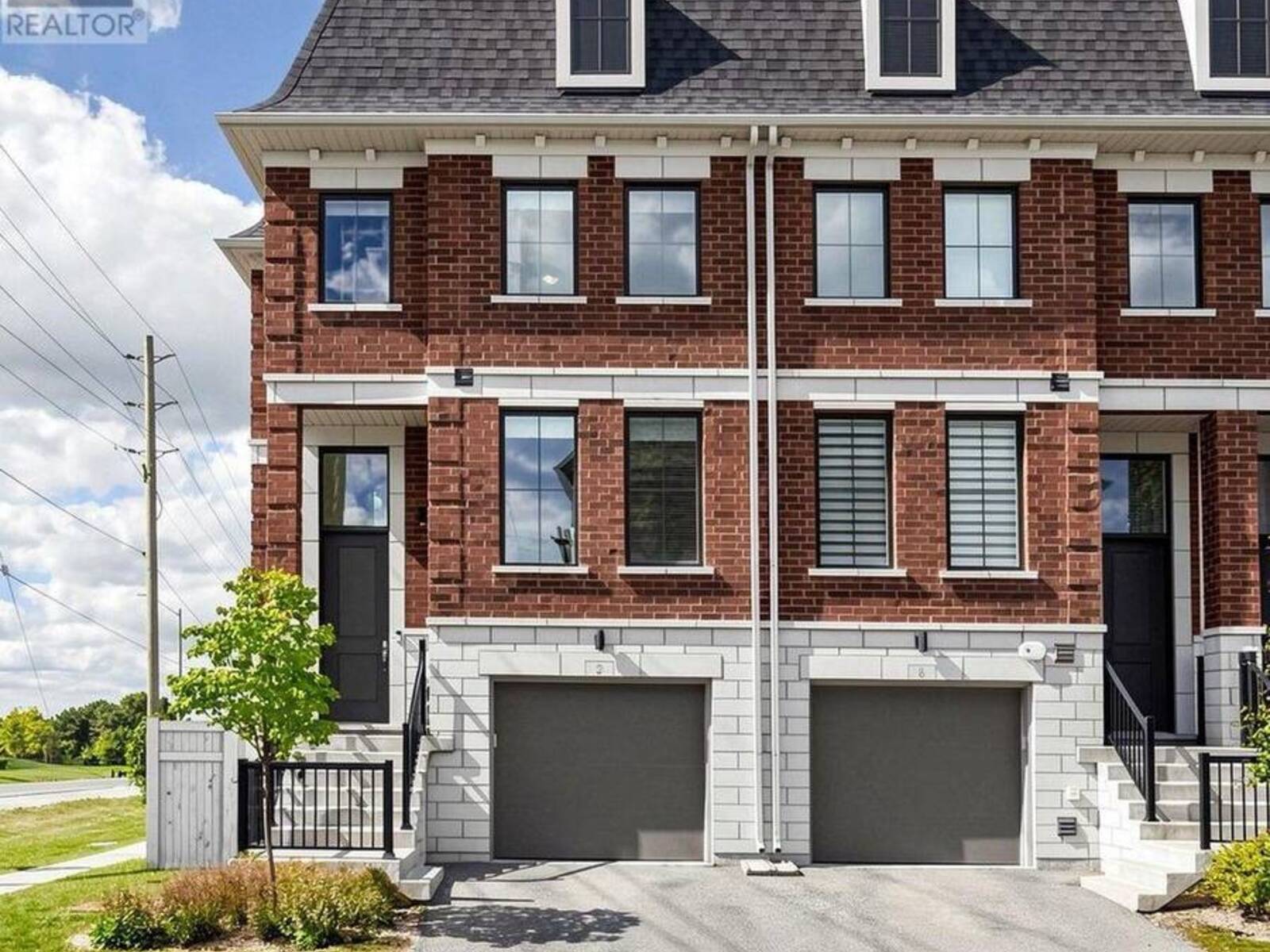 2 SEACOASTS CIRCLE, Vaughan, Ontario L6A 5B6