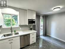 110 COLLEGE CRESCENT | Barrie Ontario | Slide Image Ten