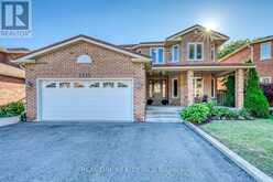 1332 GREENWOOD CRESCENT | Oakville Ontario | Slide Image Two