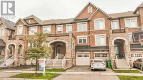 32 ROCKMAN CRESCENT | Brampton Ontario | Slide Image Three