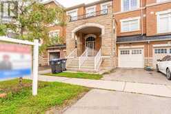 32 ROCKMAN CRESCENT | Brampton Ontario | Slide Image Four