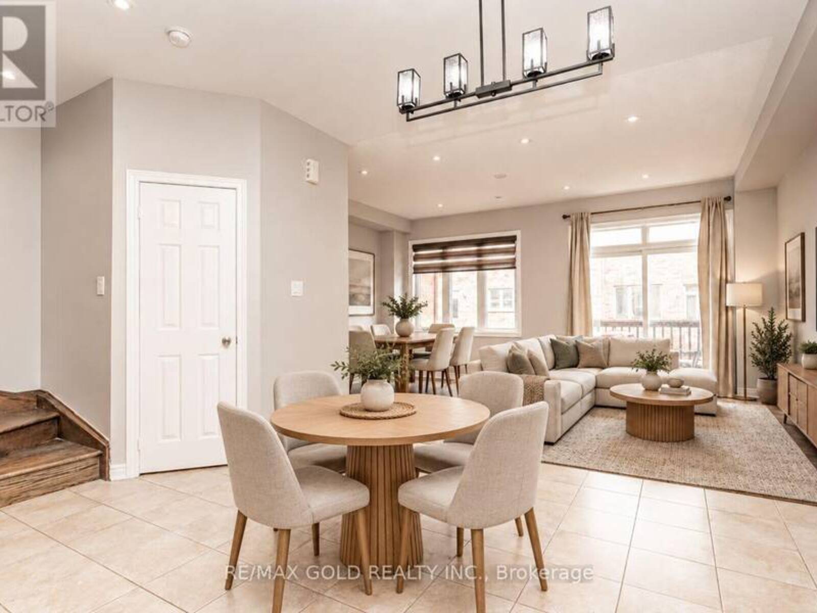 32 ROCKMAN CRESCENT, Brampton, Ontario L7A 4B4
