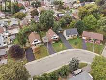 42 DELEVAN CRESCENT | Hamilton Ontario | Slide Image Four