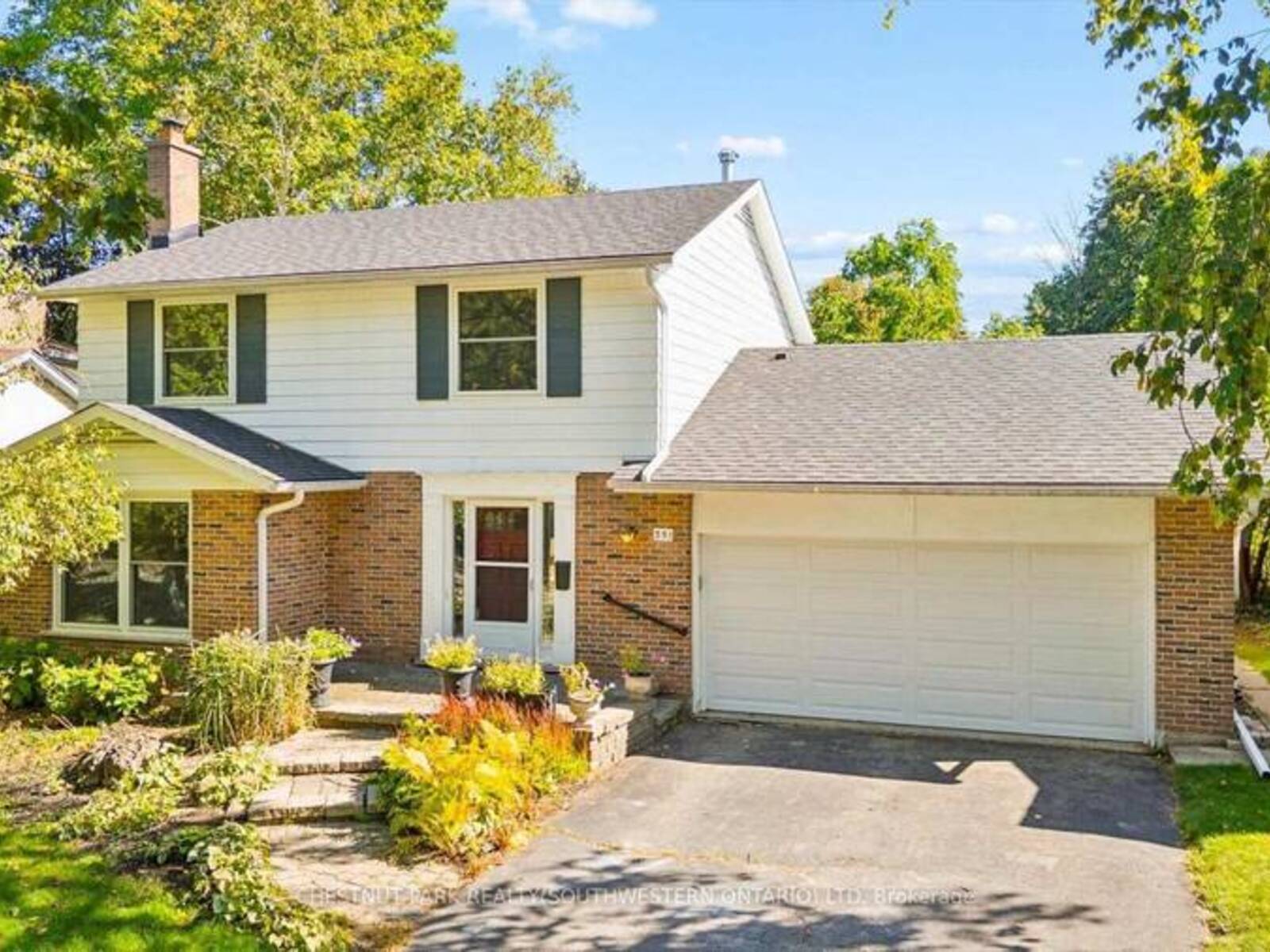 351 CRAIGLEITH DRIVE, Waterloo, Ontario N2L 5B5