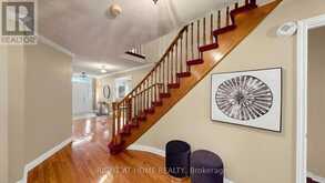 103 PEEVERS CRESCENT | Newmarket Ontario | Slide Image Eighteen