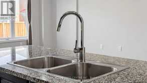 300 BEDROCK DRIVE | Hamilton Ontario | Slide Image Thirteen