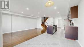 300 BEDROCK DRIVE | Hamilton Ontario | Slide Image Eight