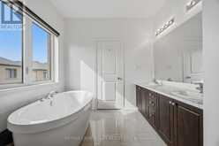 1257 AQUARIUS TRAIL | Pickering Ontario | Slide Image Nineteen