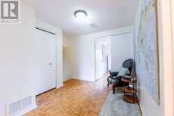 20 SANDERSON CRESCENT | Richmond Hill Ontario | Slide Image Fifteen