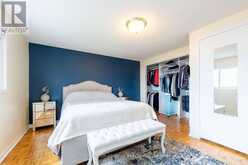 20 SANDERSON CRESCENT | Richmond Hill Ontario | Slide Image Eighteen