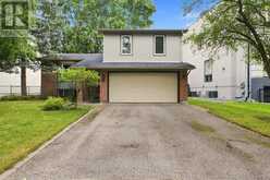 20 SANDERSON CRESCENT | Richmond Hill Ontario | Slide Image One