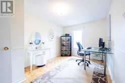 20 SANDERSON CRESCENT | Richmond Hill Ontario | Slide Image Twenty-one