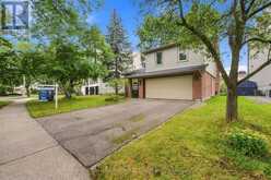 20 SANDERSON CRESCENT | Richmond Hill Ontario | Slide Image Two