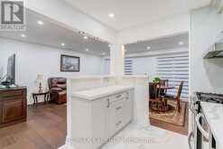 10 KNIGHTSBRIDGE WAY | Markham Ontario | Slide Image Sixteen