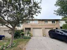 10 KNIGHTSBRIDGE WAY | Markham Ontario | Slide Image Two
