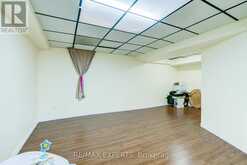 10 KNIGHTSBRIDGE WAY | Markham Ontario | Slide Image Thirty-five