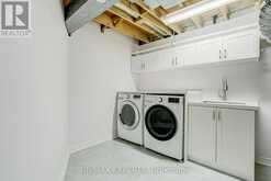 10 KNIGHTSBRIDGE WAY | Markham Ontario | Slide Image Thirty-nine