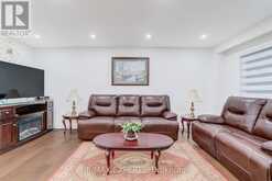 10 KNIGHTSBRIDGE WAY | Markham Ontario | Slide Image Seven