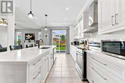 167 THE QUEENSWAY | Barrie Ontario | Slide Image Four