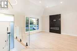 446 WILLIS DRIVE | Oakville Ontario | Slide Image Four