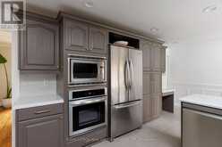 35 BYWOOD DRIVE | Toronto Ontario | Slide Image Thirteen
