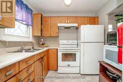 9 MORDON COURT | Brampton Ontario | Slide Image Ten