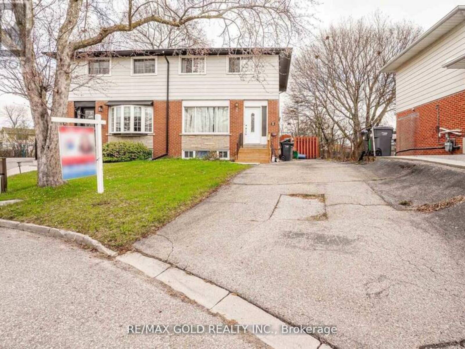9 MORDON COURT, Brampton, Ontario L6V 2B5
