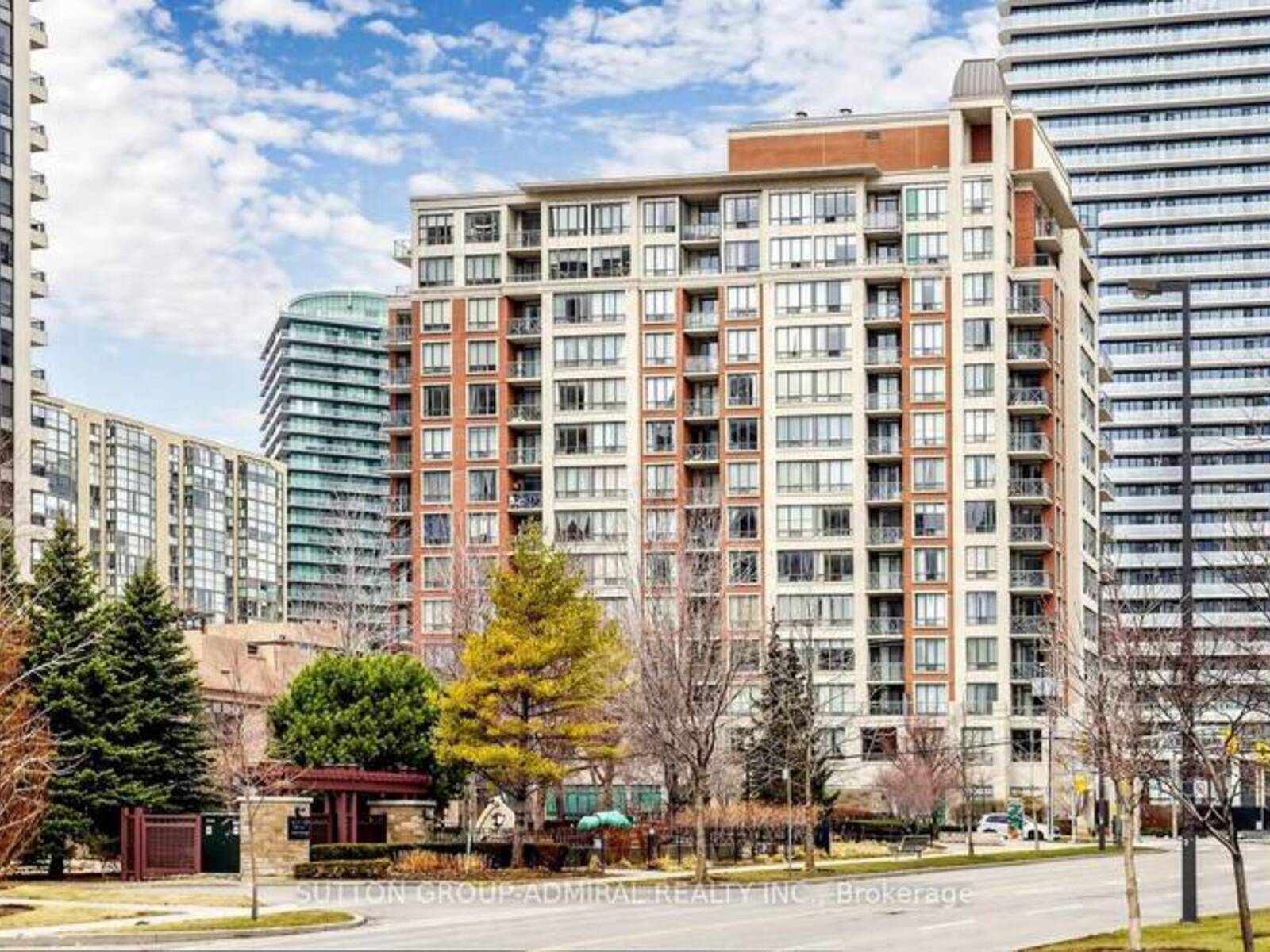 UPH09 - 28 BYNG AVENUE, Toronto, Ontario M2N 7H4